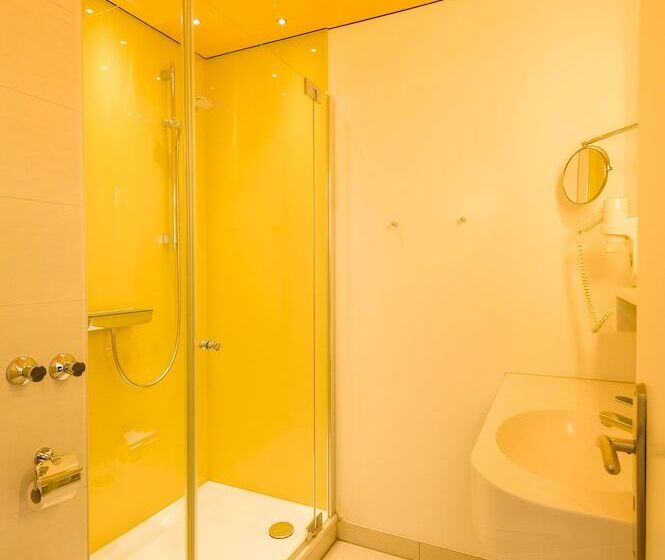 컴포트 트리플 룸, An Der Linah Garni