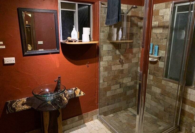 Family Suite, Cedar Park Rainforest Resort