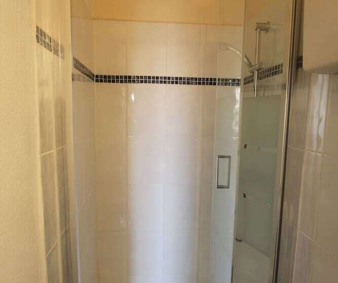 חדר סטנדרט יחיד, Croix Baragnon