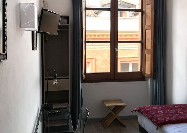 חדר סטנדרט יחיד, Croix Baragnon