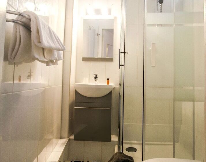 חדר סטנדרט, Croix Baragnon