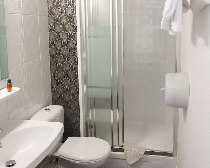 חדר סטנדרט, Croix Baragnon