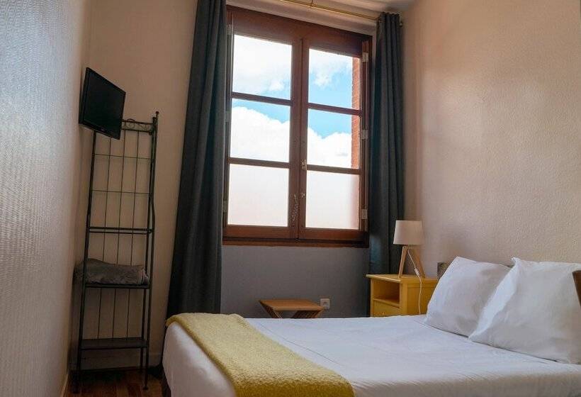 חדר סטנדרט, Croix Baragnon