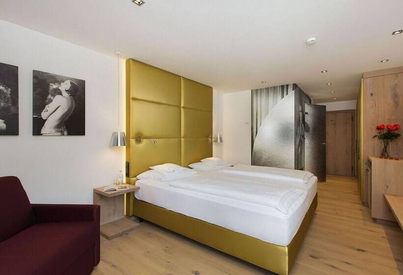 Deluxe Rum, Das Reisch