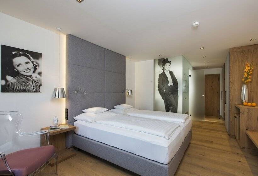 Deluxe Rum, Das Reisch