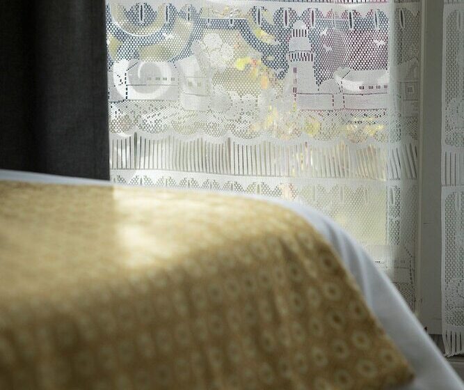 اتاق استاندارد, De Paris