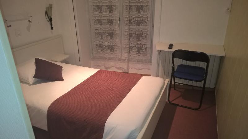 اتاق استاندارد یک نفره, De Paris