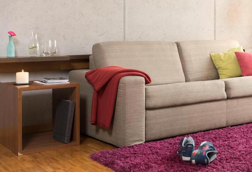 Suite, Factory