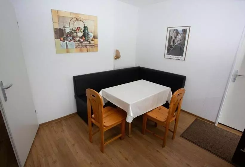 庭の見える１ベッドルームアパートメント, Gästehaus Am Vogelsang