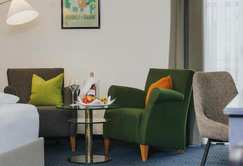 סוויטת ג'וניור עם מרפסת, Gutshof Sagmühle