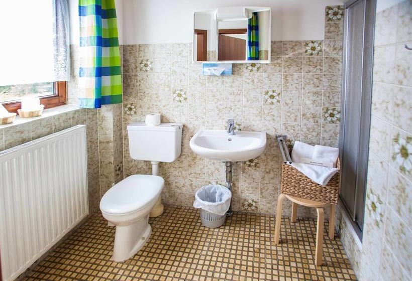 اتاق استاندارد, Im Tannengrund