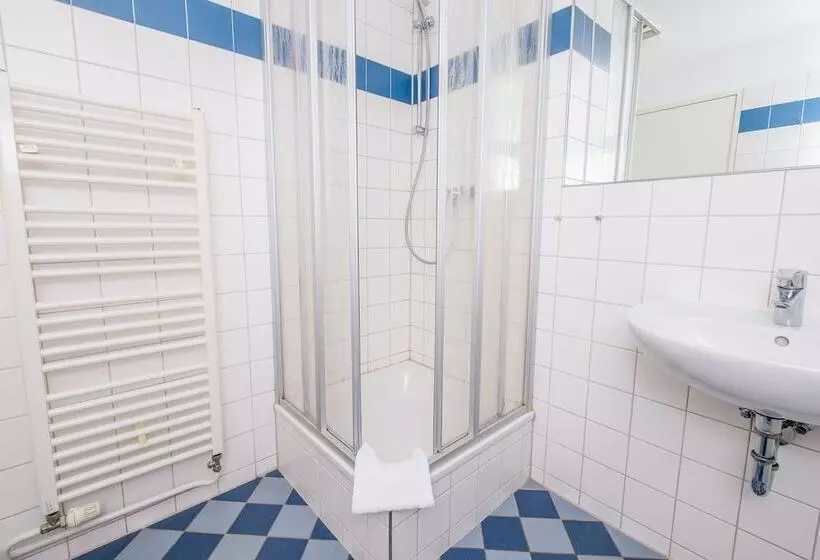 اتاق استاندارد چهار تخته, Martas Gästehäuser Hauptbahnhof Berlin