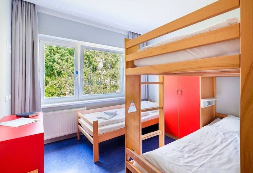 اتاق استاندارد سه نفره, Martas Gästehäuser Hauptbahnhof Berlin