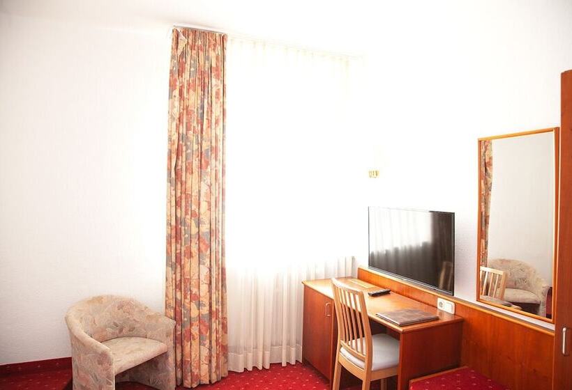 스탠다드 싱글 룸, Mintarder Wasserbahnhof