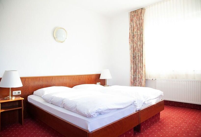 스탠다드 룸, Mintarder Wasserbahnhof