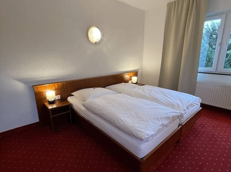 스탠다드 룸, Mintarder Wasserbahnhof