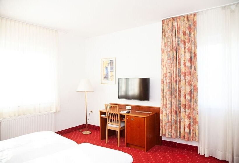 스탠다드 룸, Mintarder Wasserbahnhof