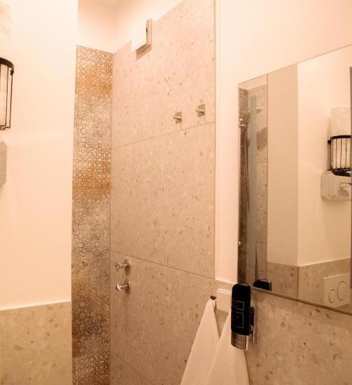 스탠다드 룸, Mintarder Wasserbahnhof