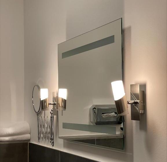 디럭스 룸, Mintarder Wasserbahnhof