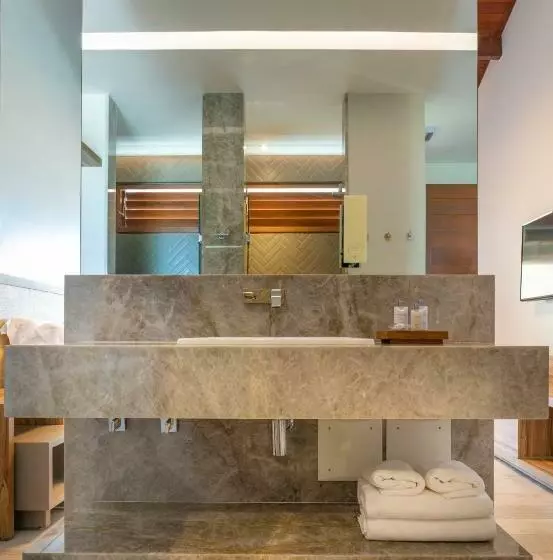 سوئیت با وان آب گرم, Serrambi Resort