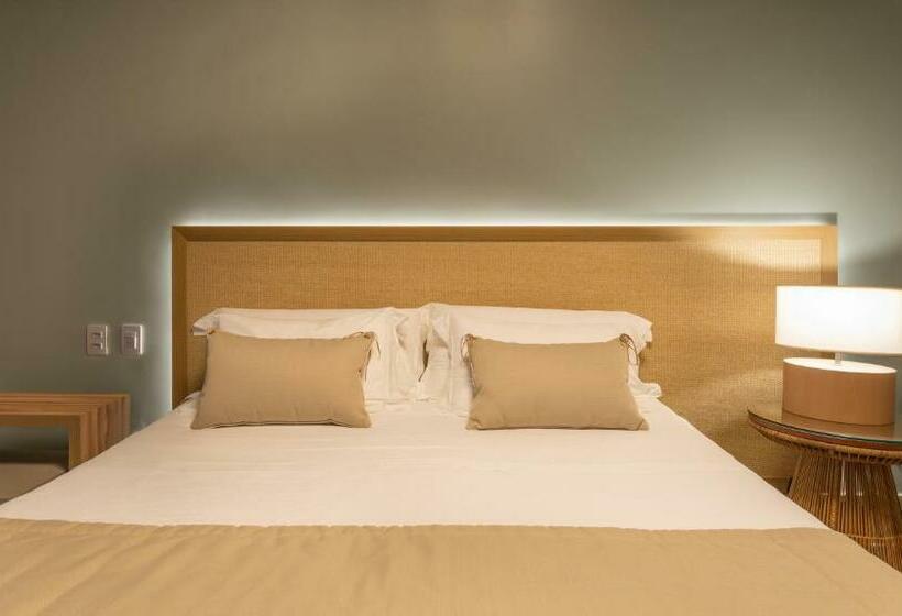 מיטת קינג בסוויטה, Serrambi Resort