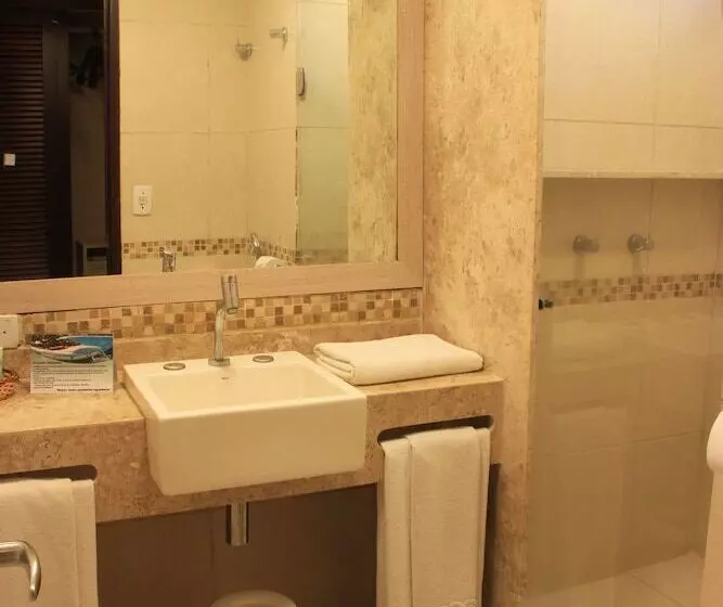 اتاق سوپریور با چشم‌انداز دریا, Serrambi Resort