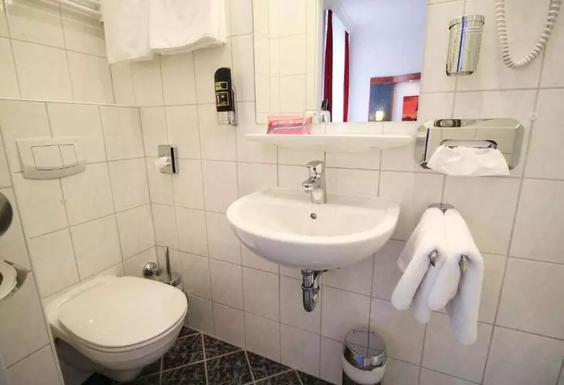 اتاق استاندارد, West An Der Bockenheimer Warte