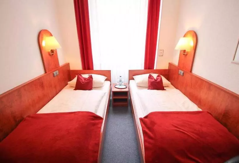 اتاق اکونومی, West An Der Bockenheimer Warte