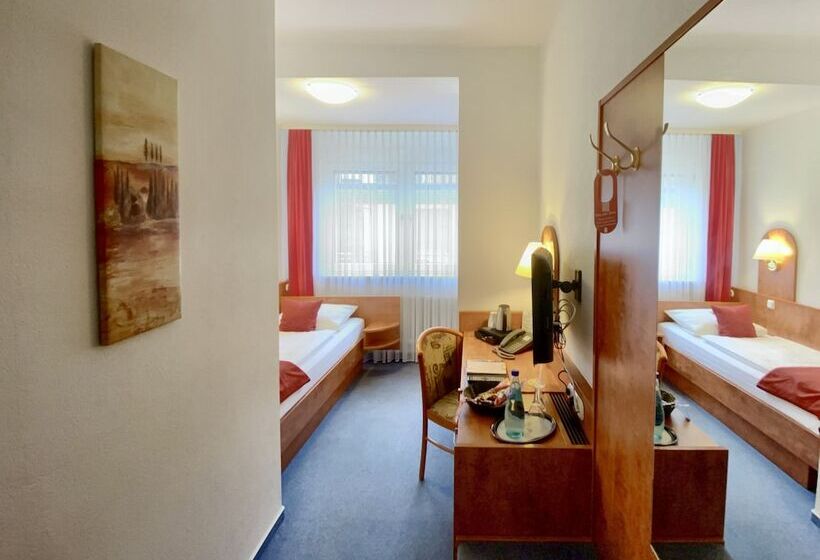 单人经济间, West An Der Bockenheimer Warte