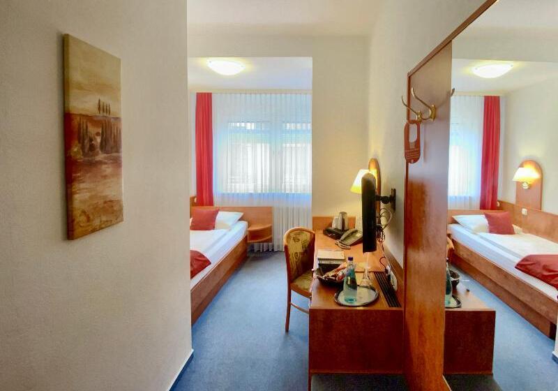 单人经济间, West An Der Bockenheimer Warte