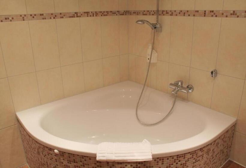 سوییت, Garden & Spa Hotel Das Götzfried