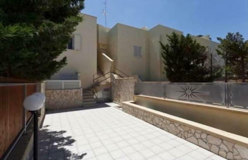 ویلای 1 خوابه, Villetta Sabbia D'oro