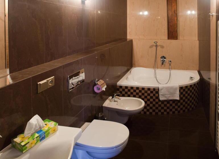 스위트, Zámek Potštejn