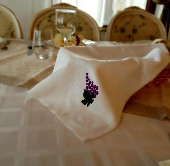 شاليه غرفة نوم واحدة, Cabana Dintre Vii