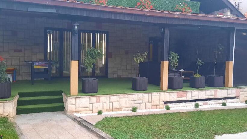 ویلای 1 خوابه, Apartman Domacinstvo La Vie Na Selu