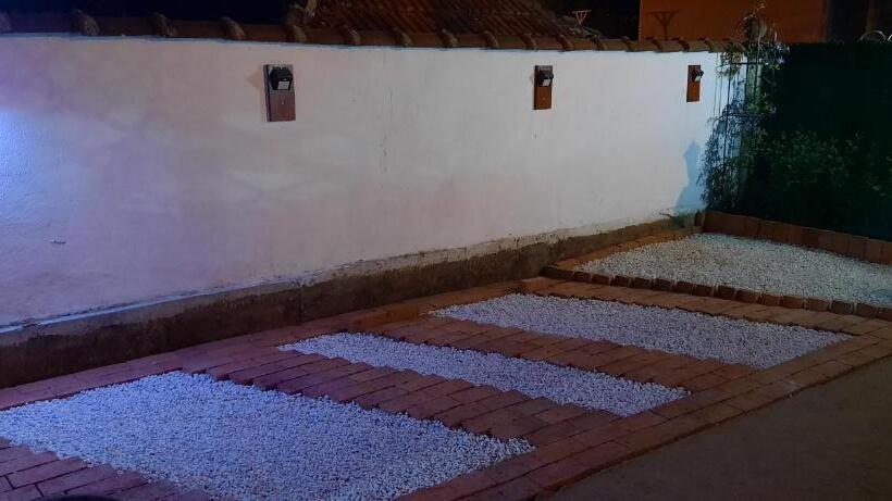 ویلای 1 خوابه, Apartman Domacinstvo La Vie Na Selu