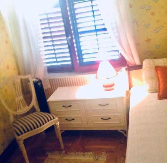 اتاق استاندارد یک تخته با سرویس بهداشتی مشترک, Guest House Vila Eli