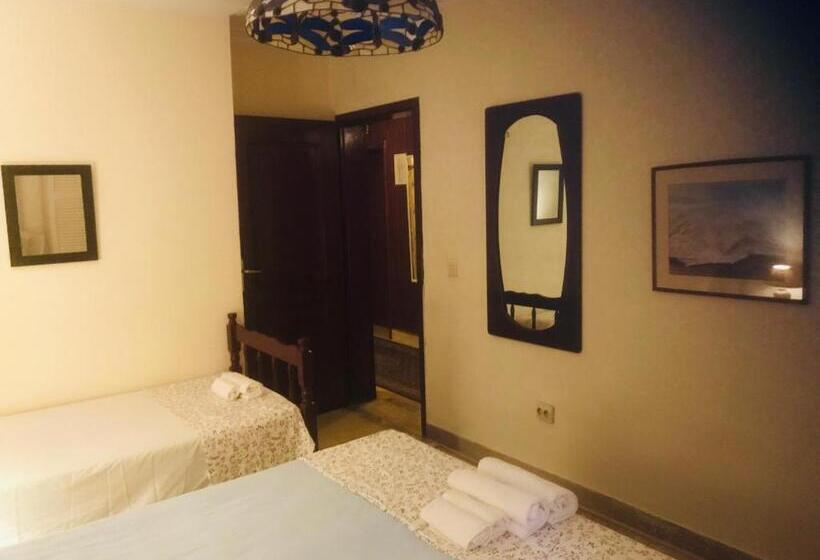 اتاق استاندارد سه تخته با سرویس بهداشتی مشترک, Guest House Vila Eli