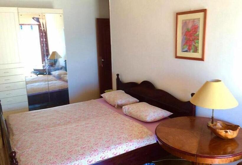 اتاق استاندارد سه تخته با سرویس بهداشتی مشترک, Guest House Vila Eli