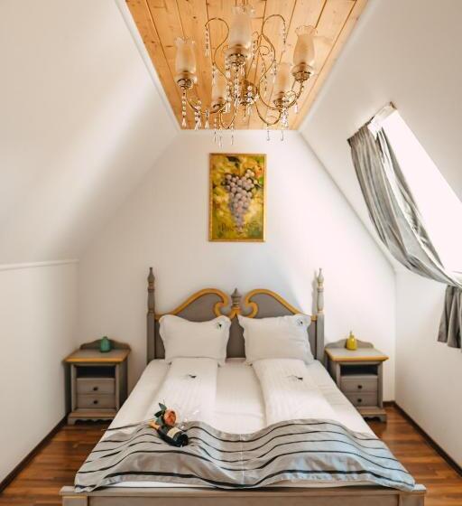 غرفة قياسية, Cabana Dintre Vii