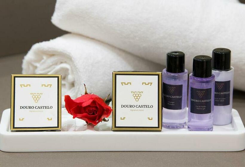 Номер Стандарт с Балконом, Douro Castelo Signature Hotel & Spa