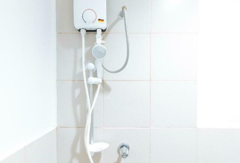 اتاق لوکس, Reddoorz @ Jardin Lrt Tayuman Manila