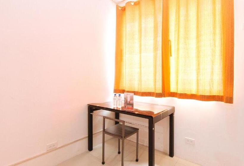 اتاق لوکس, Reddoorz @ Jardin Lrt Tayuman Manila