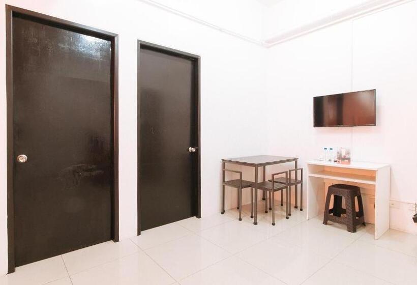 اتاق خانوادگی, Reddoorz @ Jardin Lrt Tayuman Manila