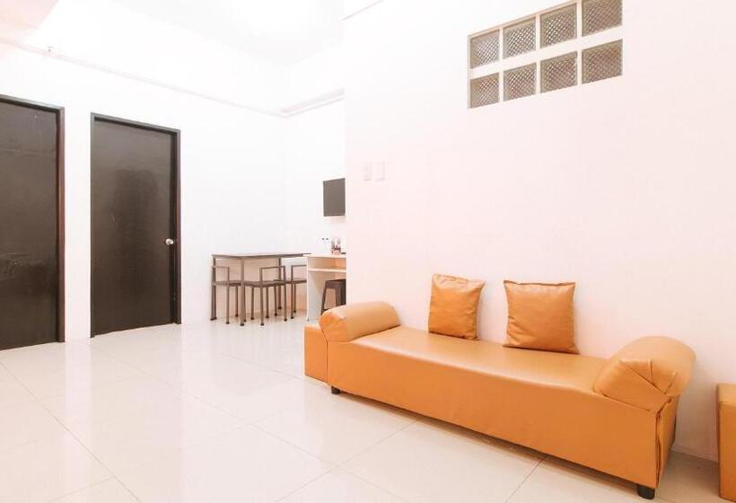 اتاق خانوادگی, Reddoorz @ Jardin Lrt Tayuman Manila