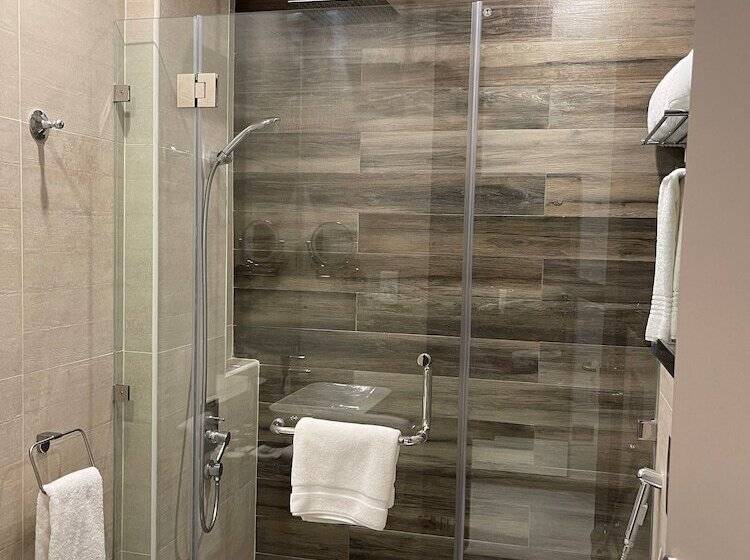 اتاق سوپریور, Swissbelinn Sharq, Kuwait