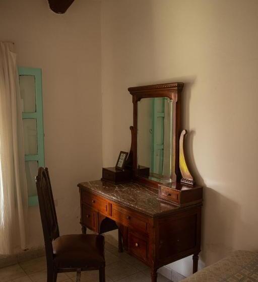 四人标准间, Tampu