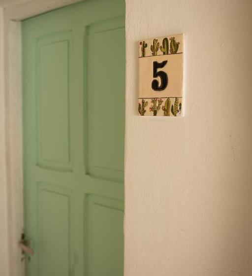 四人标准间, Tampu