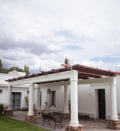 家庭房带园景, Tampu