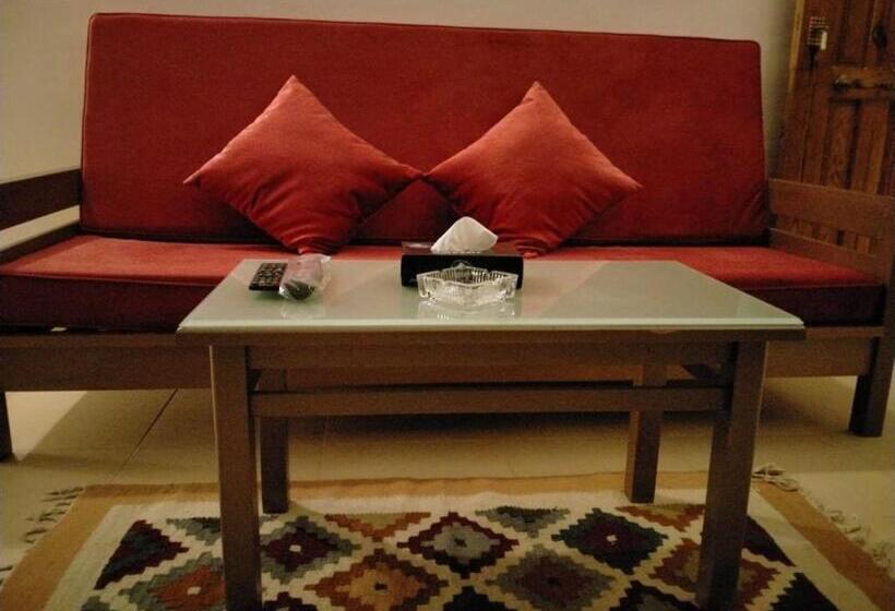استودیوی لوکس, Villa 22